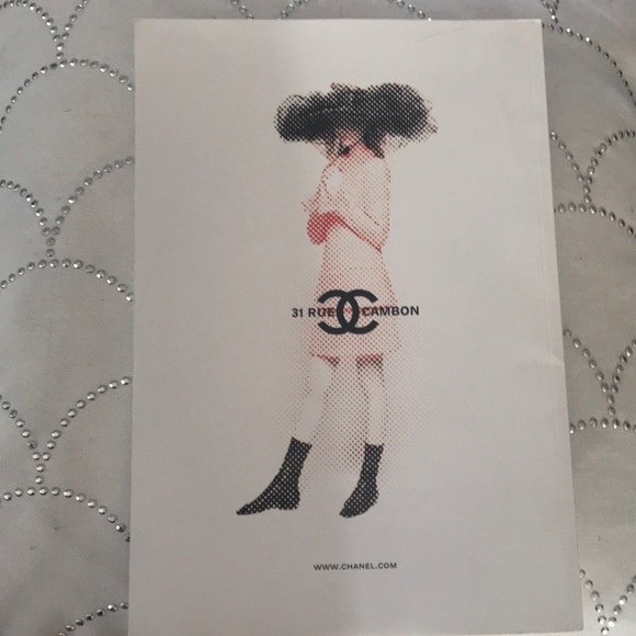 Chanel 31 Rue Cannon magazine - Picture 2 of 2